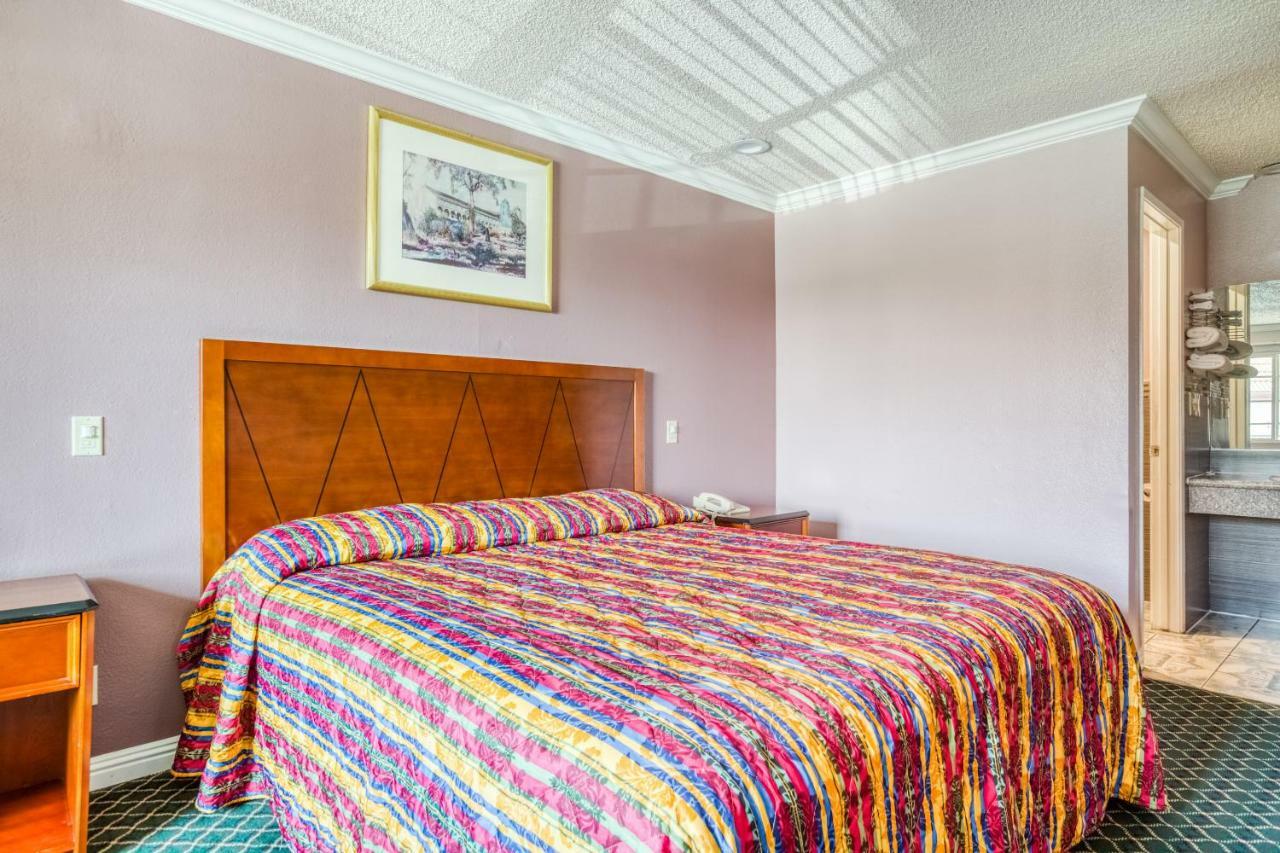 Hotel Whittier, Ca I-605 Экстерьер фото