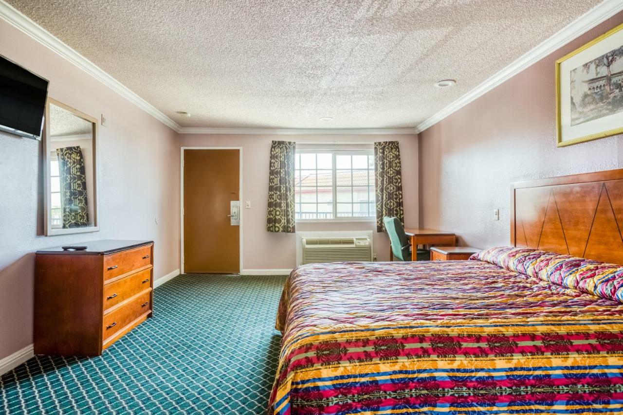 Hotel Whittier, Ca I-605 Экстерьер фото