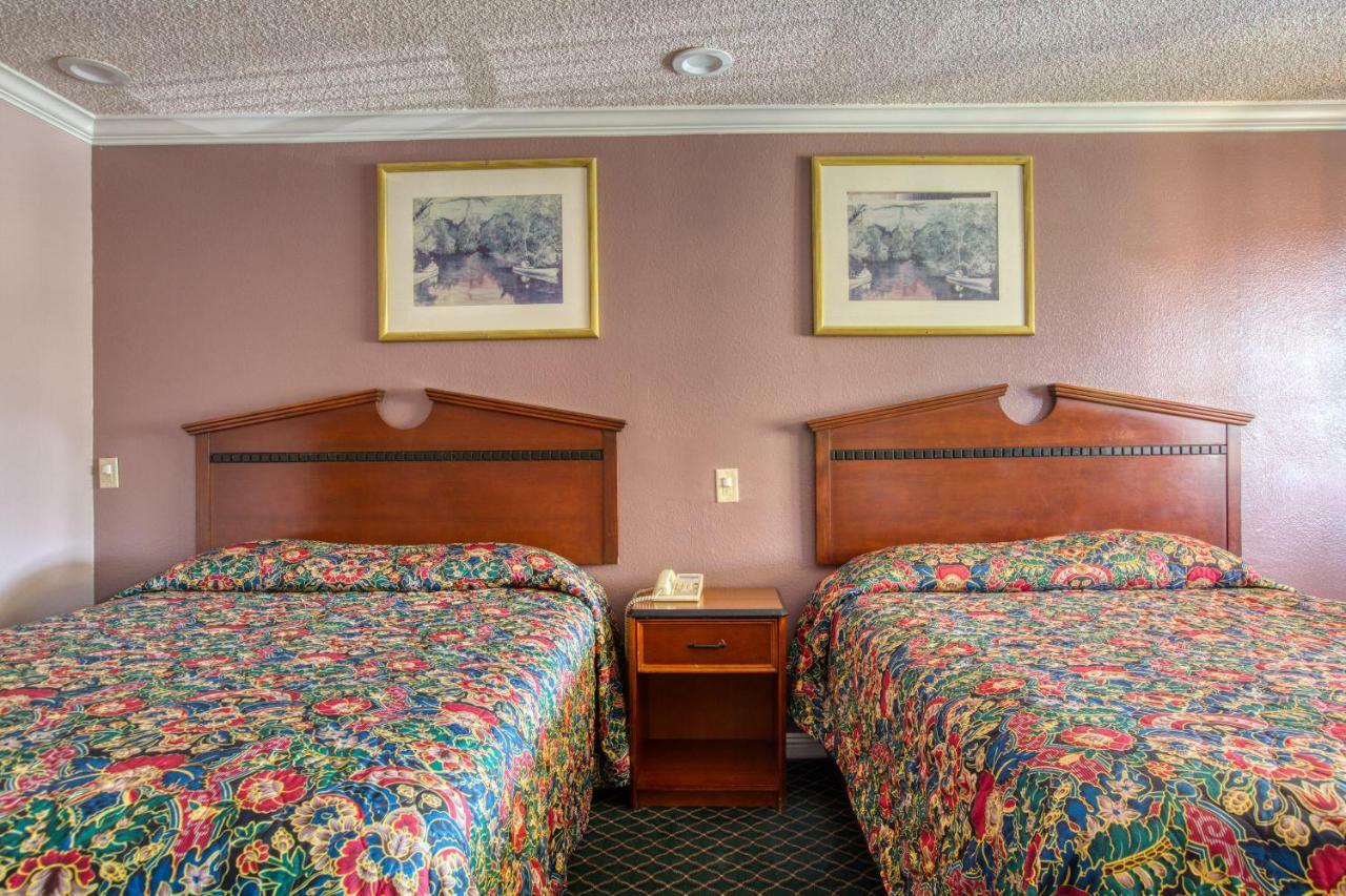 Hotel Whittier, Ca I-605 Экстерьер фото